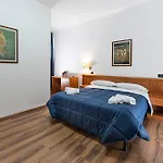 Bed & Breakfast H Ruiins