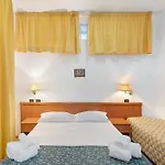 Bed & Breakfast H Ruiins 3*