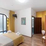 Bed & Breakfast H Ruiins 3*