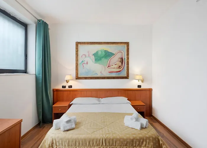 H Ruiins Bed & Breakfast 3*