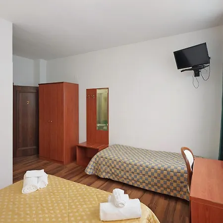 H Ruiins Apart Otel Pompei