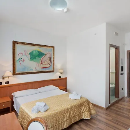 H Ruiins Apart Otel 3*