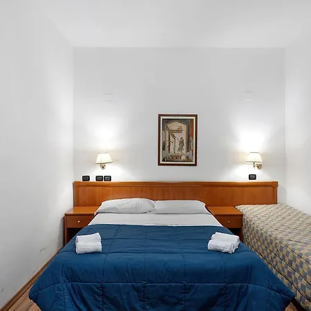 H Ruiins 3* Pompei