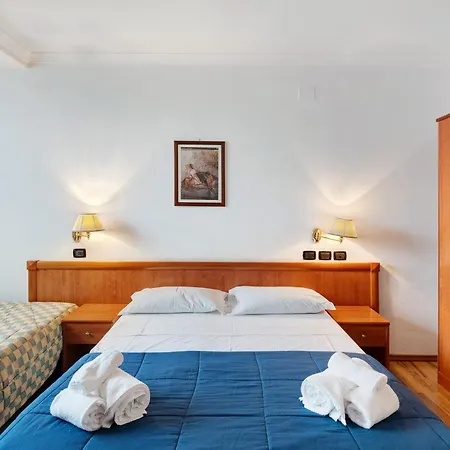 Apart Otel H Ruiins Pompei