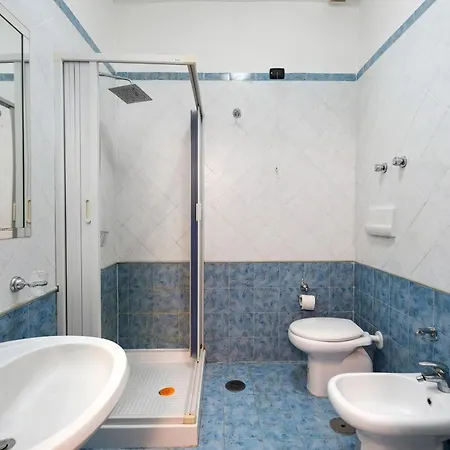 H Ruiins Apart Otel