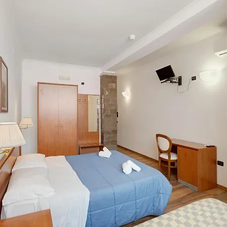 Apart Otel H Ruiins 3*