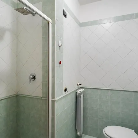 Apart Otel H Ruiins