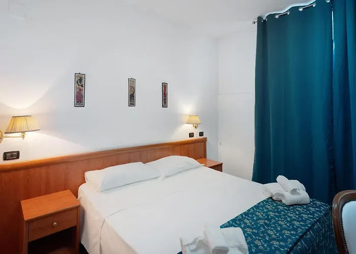 Bed and Breakfast H Ruiins 3*