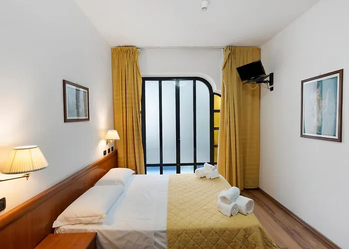 Bed and Breakfast H Ruiins Πομπηία