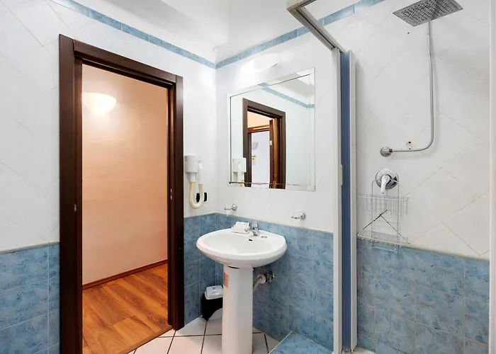 Bed & Breakfast H Ruiins 3*